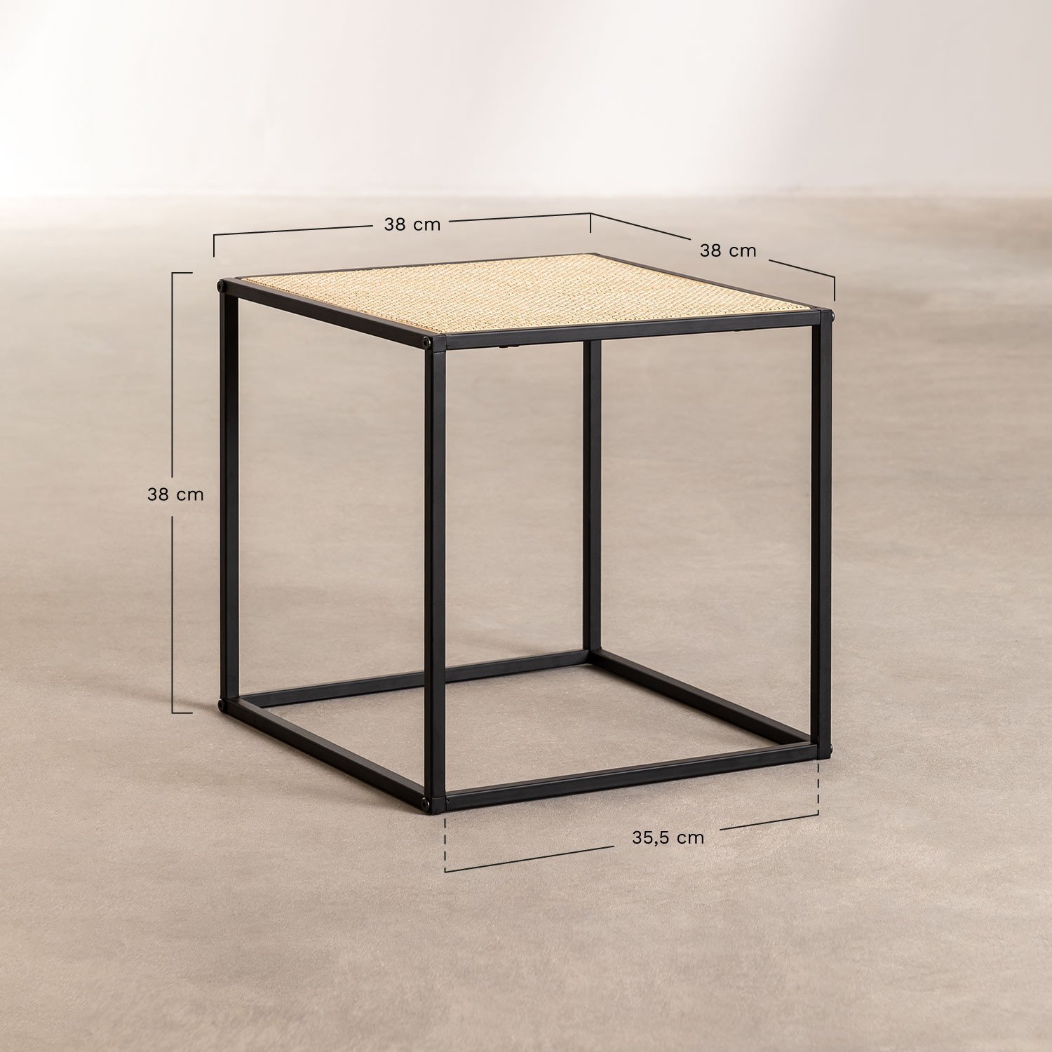 Daek Rattan Nesting Tables, MAßE