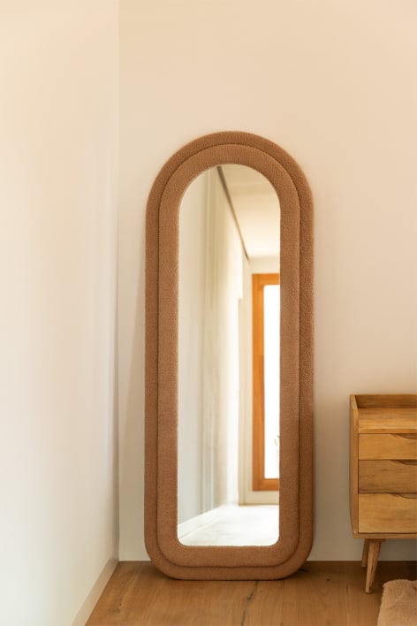 Wandspiegel 60x160 cm in Ilai Lammfelloptik