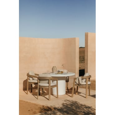 Set Aus Rundem Tisch Ø120 Cm In Zement Namara Und 4 Gartenstühlen Mit Armlehnen Aus Akazienholz Uleno Weiss - Sklum