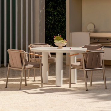 Arken-tischset, Rund, Ø 120 Cm, Aus Keramik Und Aluminium, Und 4 Yervin-gartenstühle Mit Armlehnen, Aus Aluminium - Sklum