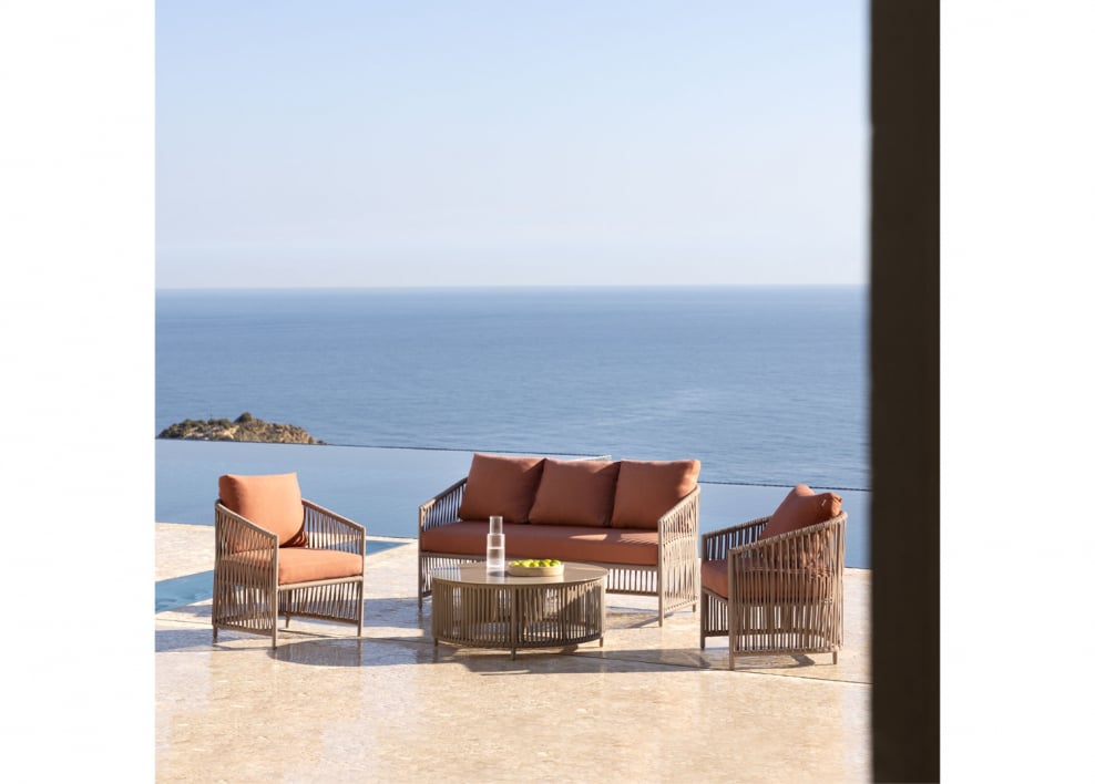 Gartenset mit 2-Sitzer-Sofa, 2 Sesseln und Couchtischen aus Aluminium und geflochtenem Sophie-Seil. - Rot Acryl - Braun Mokka