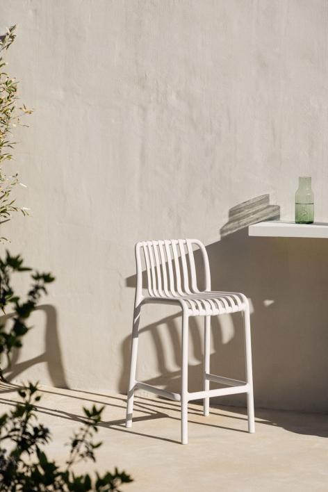 Garten Barhocker 65 cm stapelbar aus beigem Polypropylen Tapioka Wendell