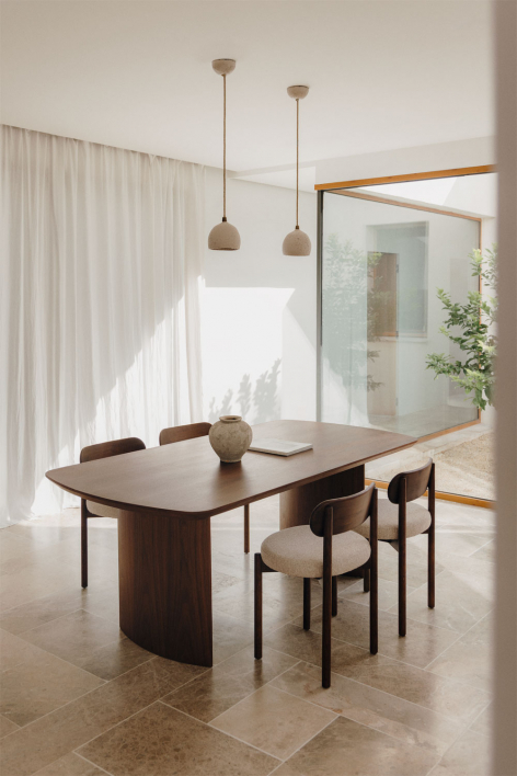 Rechteckiger Esstisch-Set 200x100 cm aus MDF Tuareg und 4 Esszimmerstühle aus Eichenholz und Bouclé-Stoff Bianca