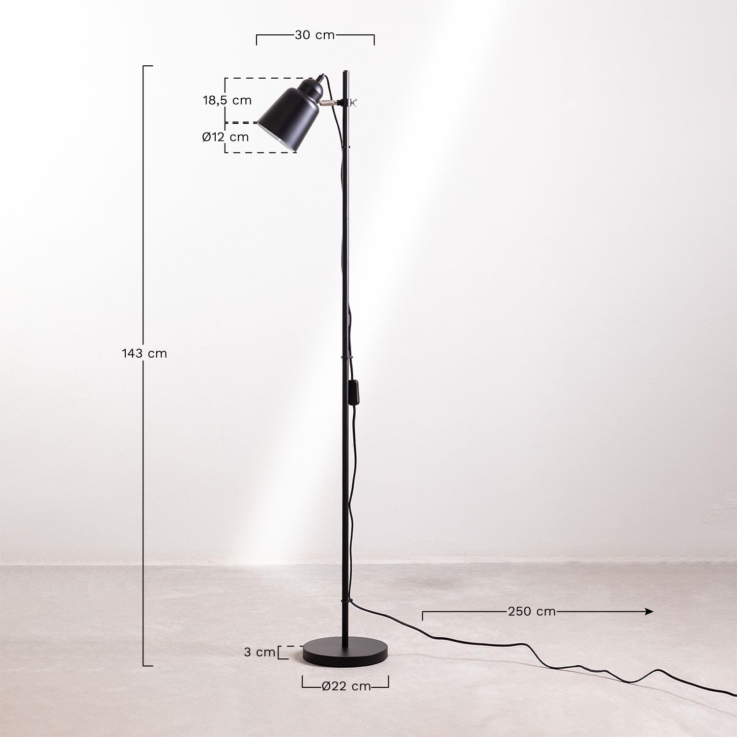 Verstellbare Stehlampe aus Eisen Charlotte, MAßE