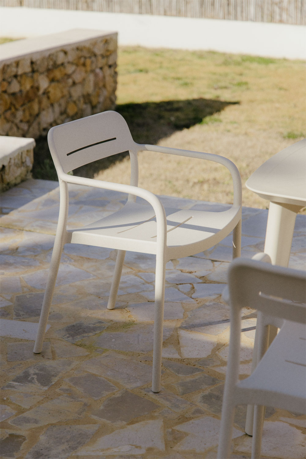SINED CHIERI Gartenstuhl – Stapelbarer Aluminium-Stuhl Mit Weißem Stoffbezug – Wetterfest, Leicht & Platzsparend Für Terrasse, Balkon & Garten Gartenmöbel Stapelbar