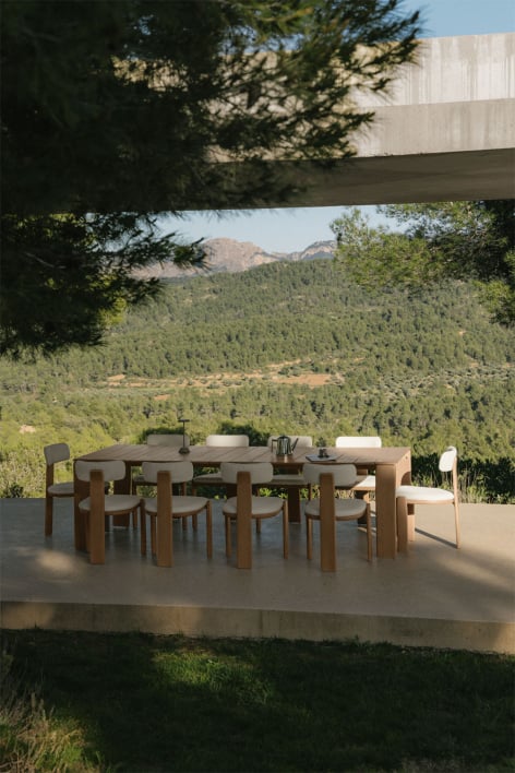 Set aus rechteckigem Tisch 270 x 105 cm Kandroa und 10 Gartenstühlen aus Akazienholz und Malta Bouclé-Stoff