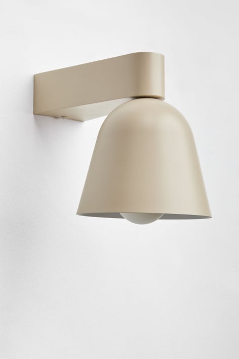 Briavel Wandlampe aus Eisen