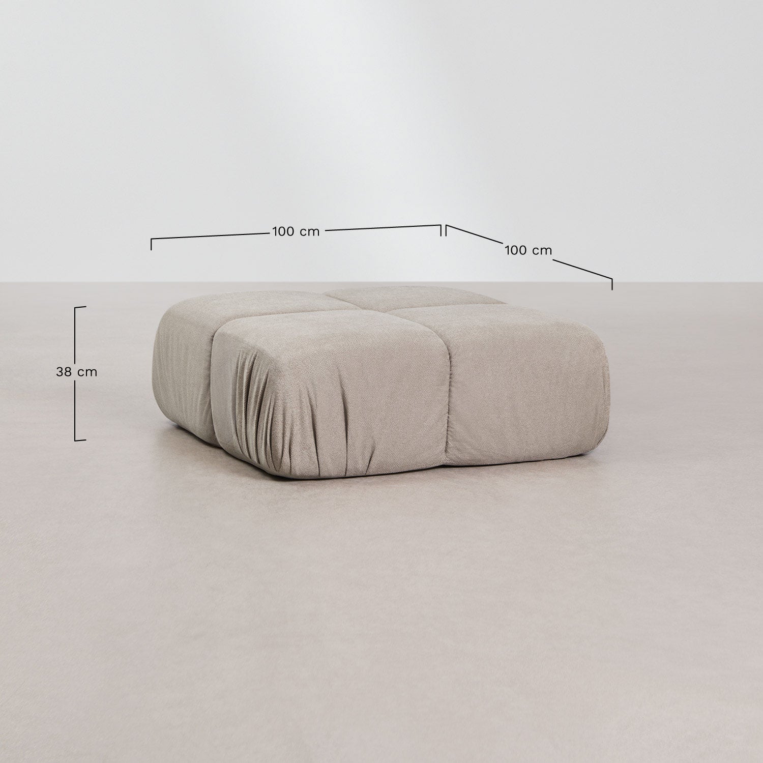 Kendall 3-teiliges modulares Sofa und Bouclé-Pouf, vakuumverpackt, MA&szlig;E