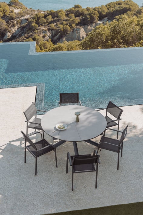 Set aus ausziehbarem Aluminiumtisch Begur 145-200x145 cm und 6 stapelbaren Gartenstühlen mit Armlehnen aus Aluminium Olenia