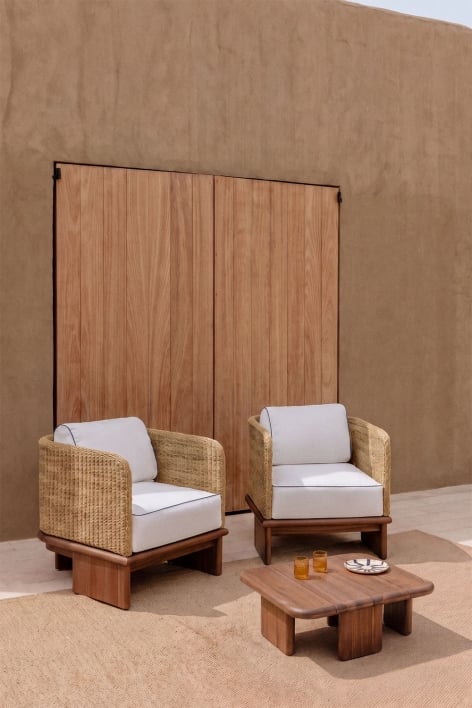 Gartenset mit 2 Sesseln und quadratischem Couchtisch 70x70 cm aus Rattan und Akazienholz Famara