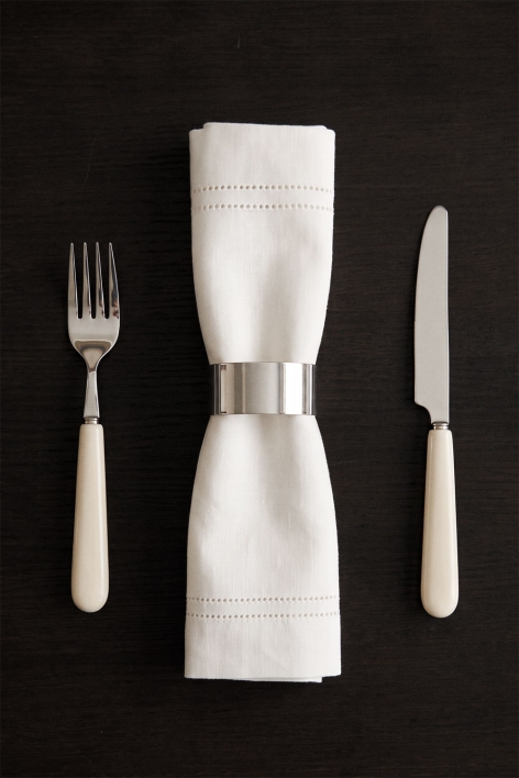 Pack mit 4 Serviettenringen aus Aluminium Evirane