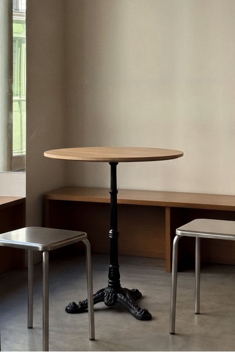 Runder Bartisch aus MDF Azteca