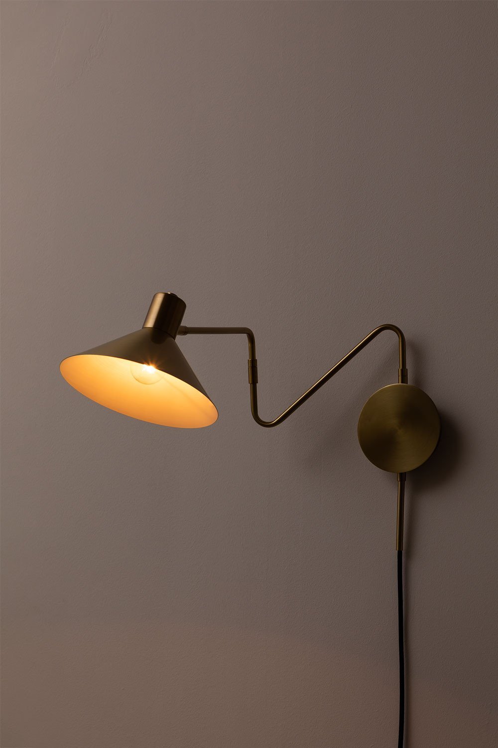 Lizz Metall-Wandleuchte, Galeriebild 3