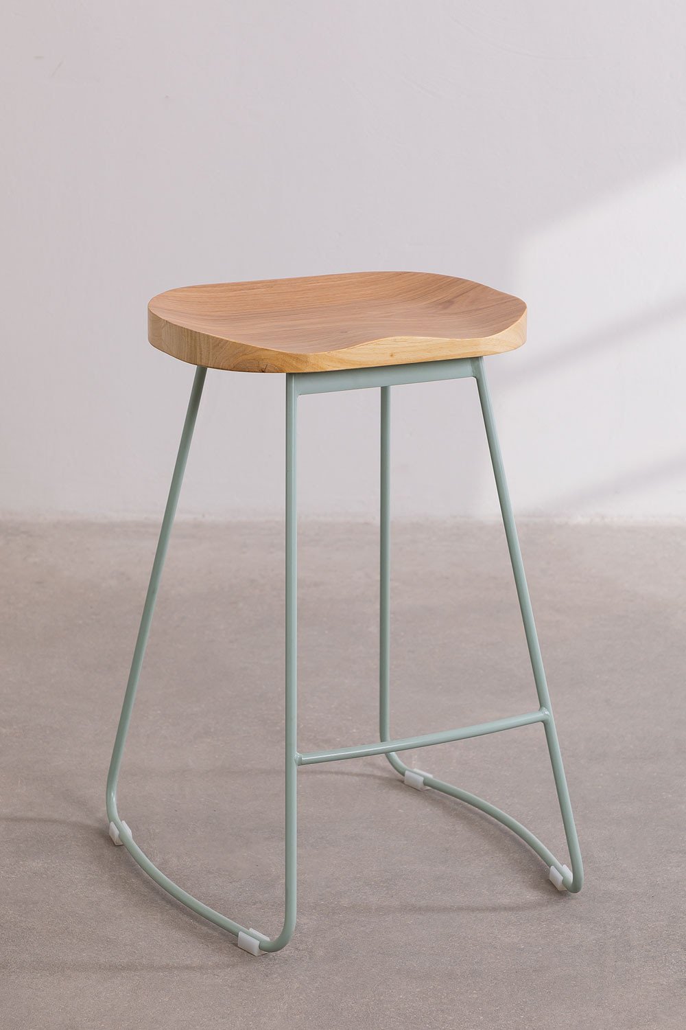Barhocker 65 cm Stahl Seladongrünes Mousse Ulmenholz Neicol, Galeriebild 3