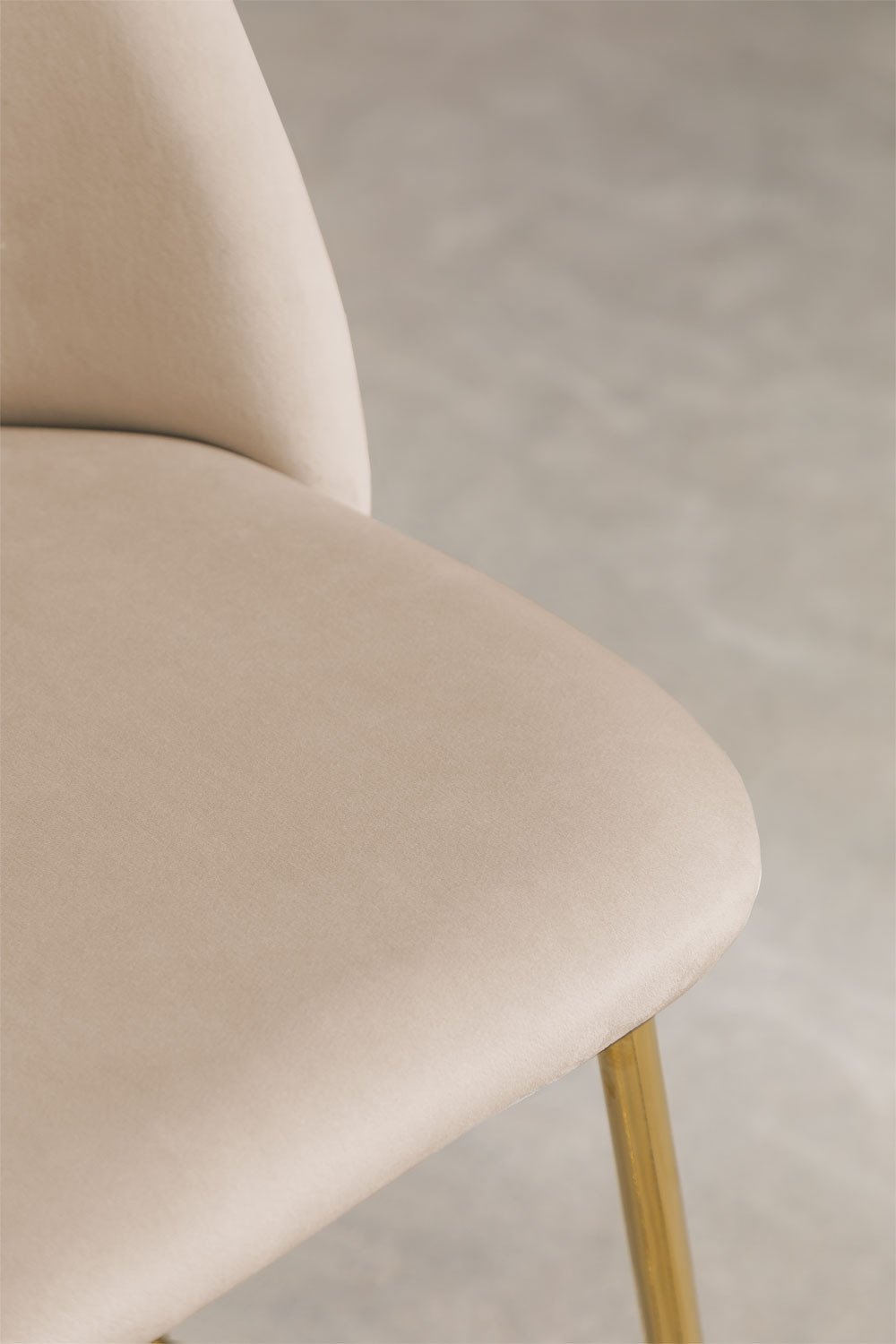 Barhocker 75 cm aus weizenbraunem Samt und goldenen Beinen Kana Design, Galeriebild 5