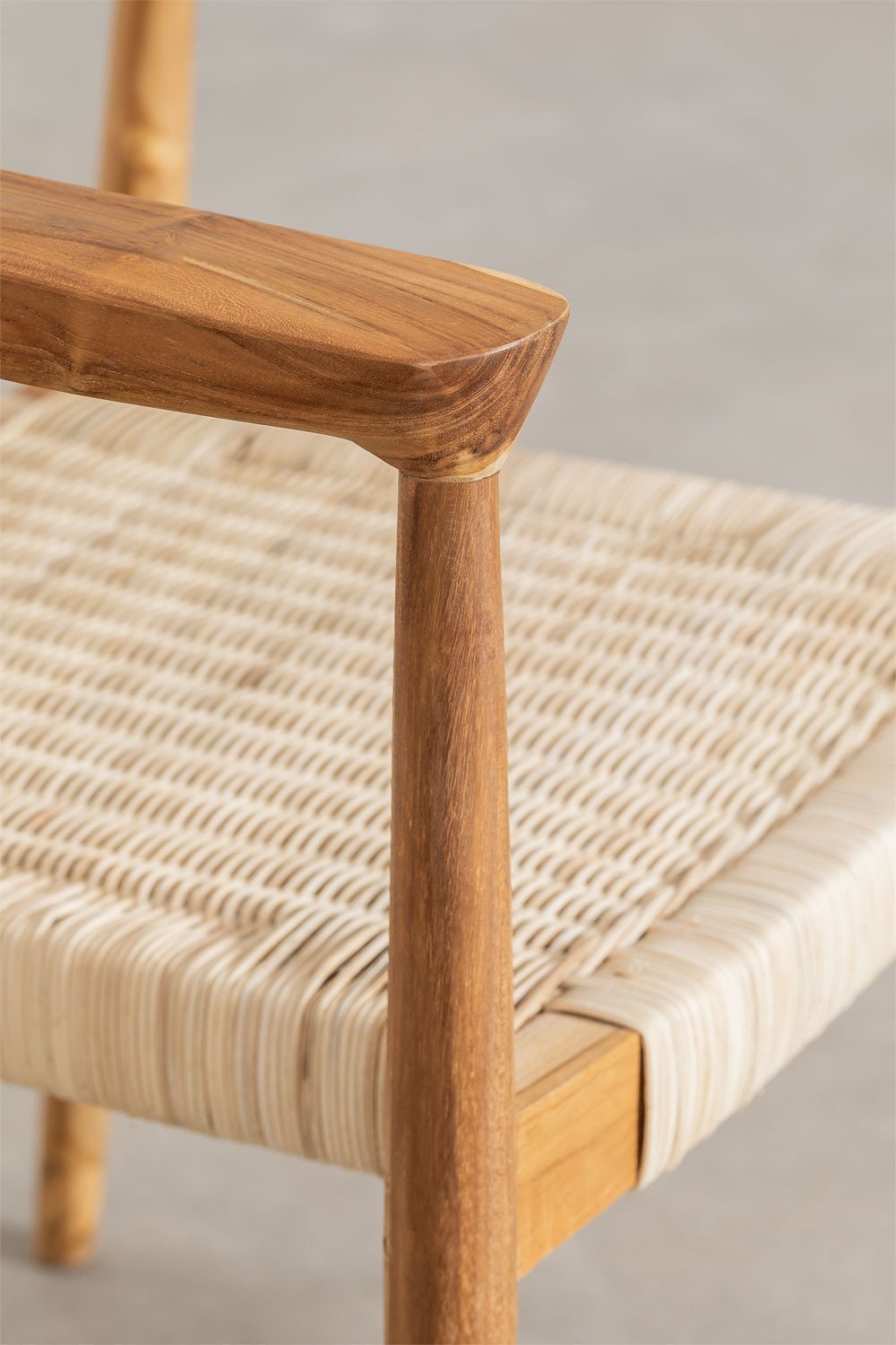 Pack aus 2 Esszimmerstühlen mit Armlehnen aus Rattan und Teakholz Kiemer, Galeriebild 6