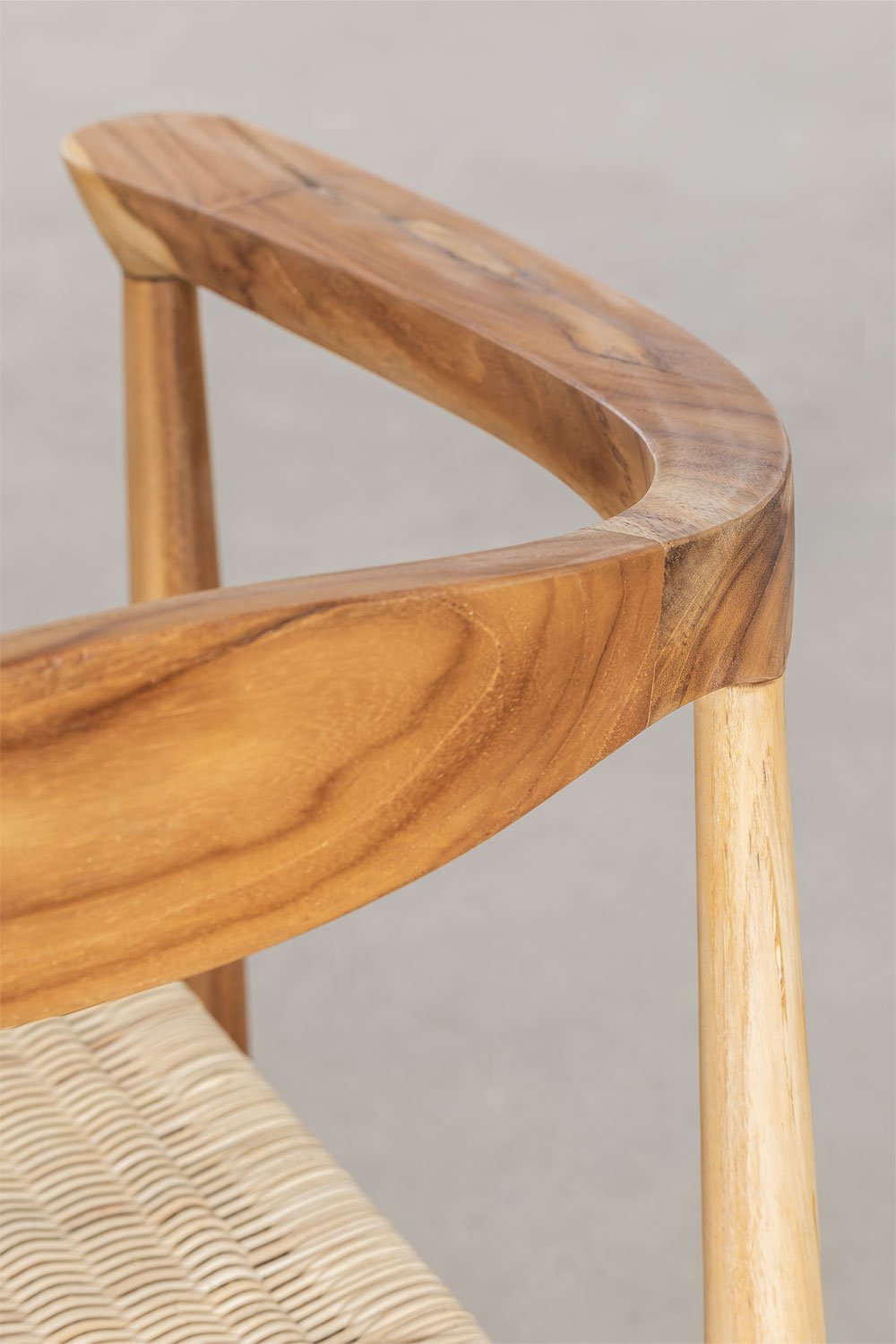 Esszimmerstuhl mit Armlehnen aus Rattan und Teakholz Kiemer, Galeriebild 5