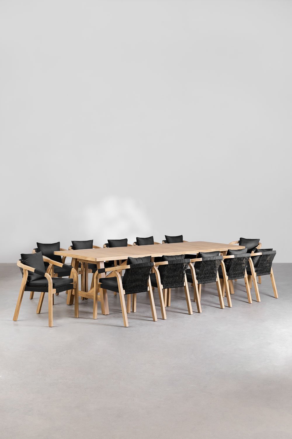 Set aus rechteckigem Tisch (300x100 cm) und 12 Gartenstühlen aus Akazienholz Dubai, Galeriebild 1