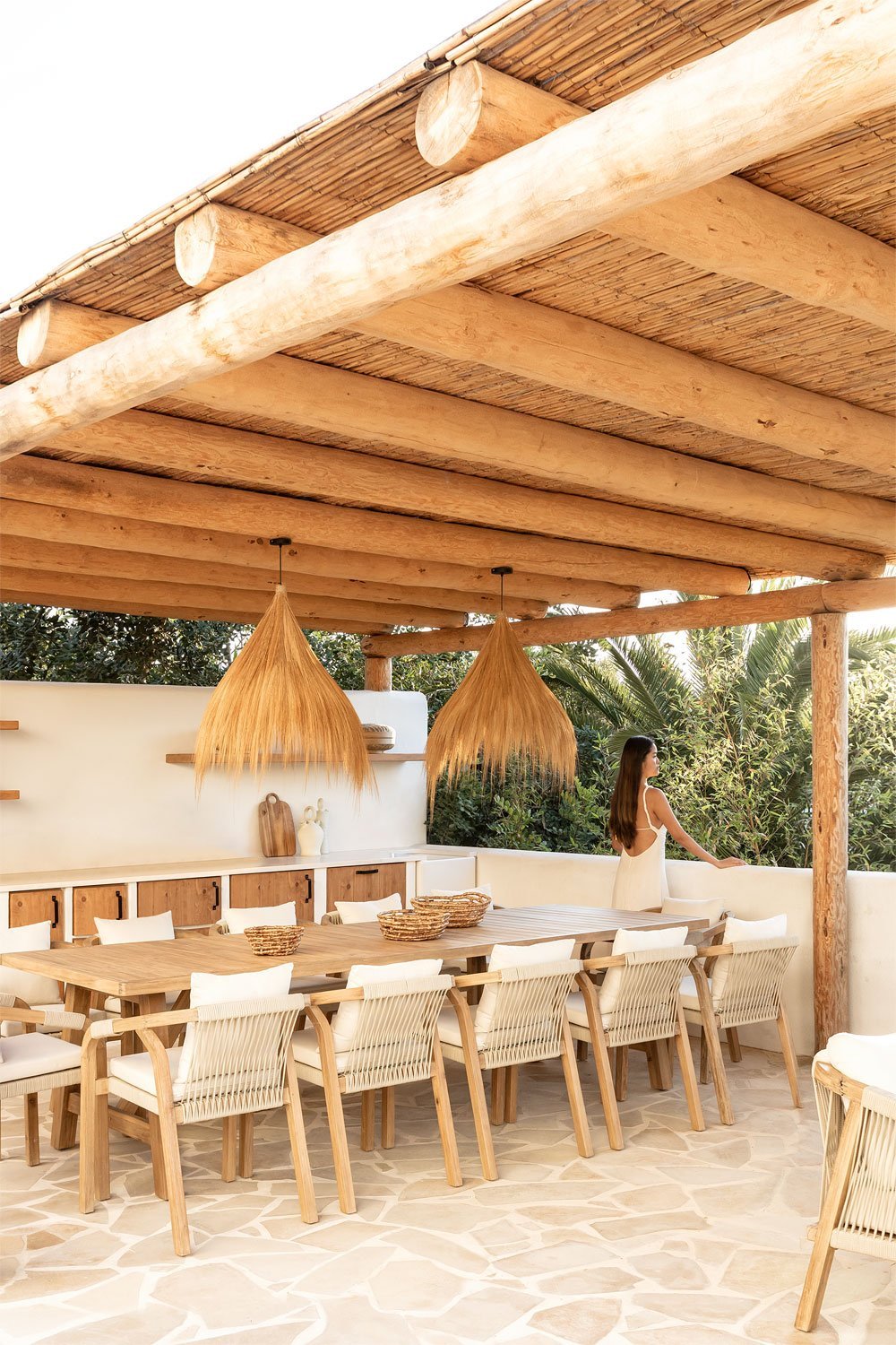 Set aus rechteckigem Tisch 300x100 cm und 12 Gartenstühlen aus Akazienholz Dubai, Galeriebild 9