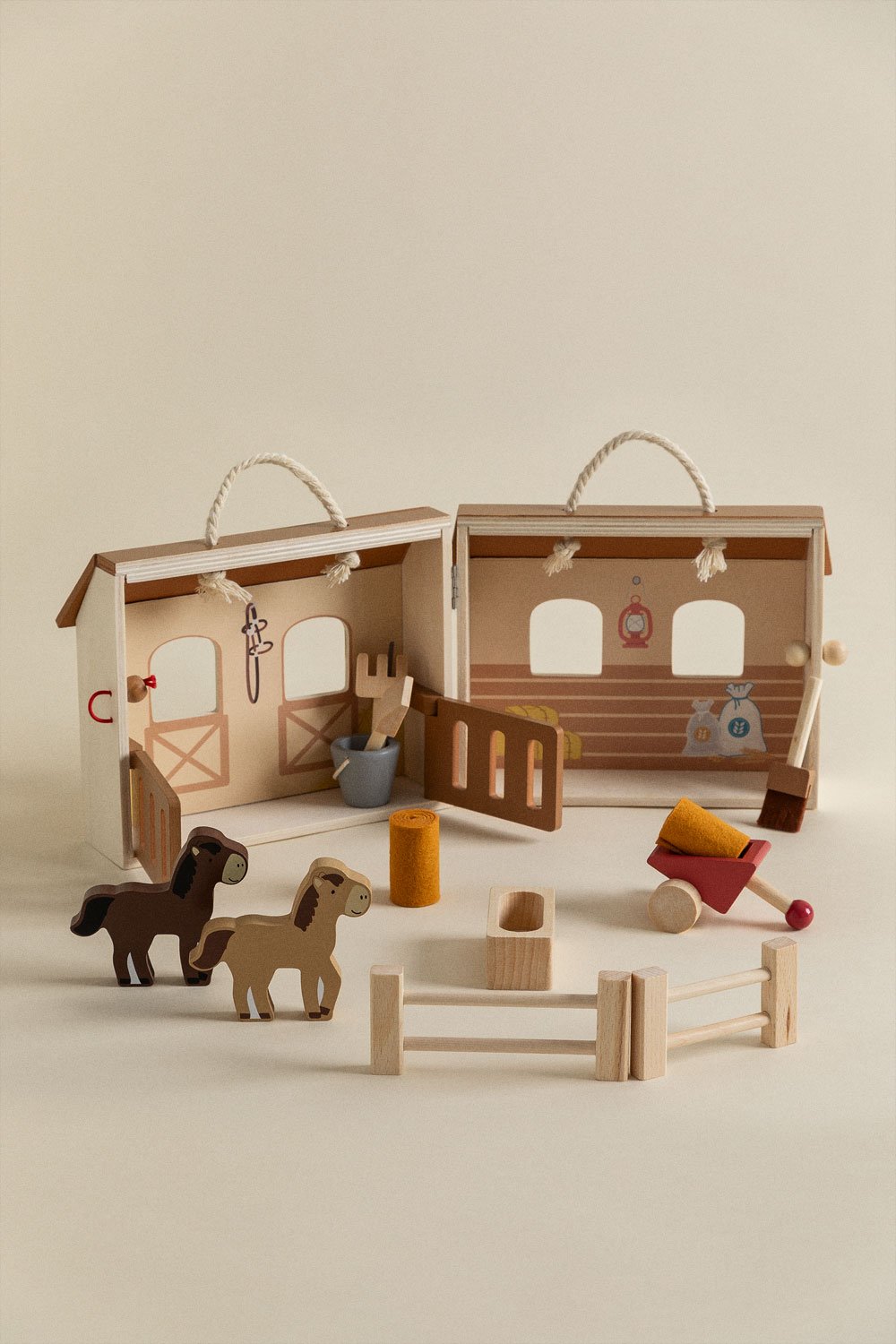 Stall-Koffer aus Holz Pegasy Kids, Galeriebild 1