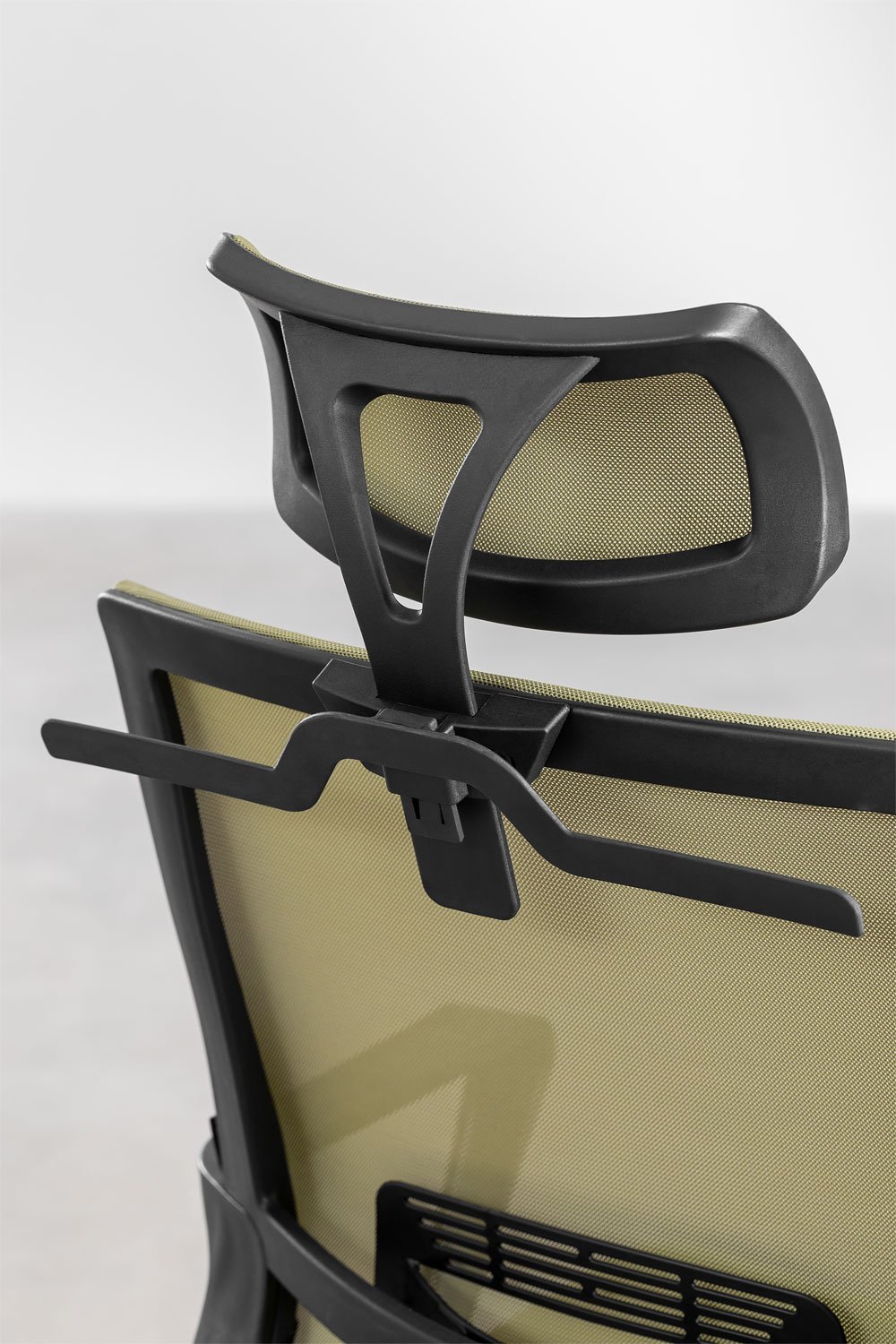 Bürostuhl mit Rollen und Kopfstütze aus Polypropylen Teill Black, Galeriebild 6