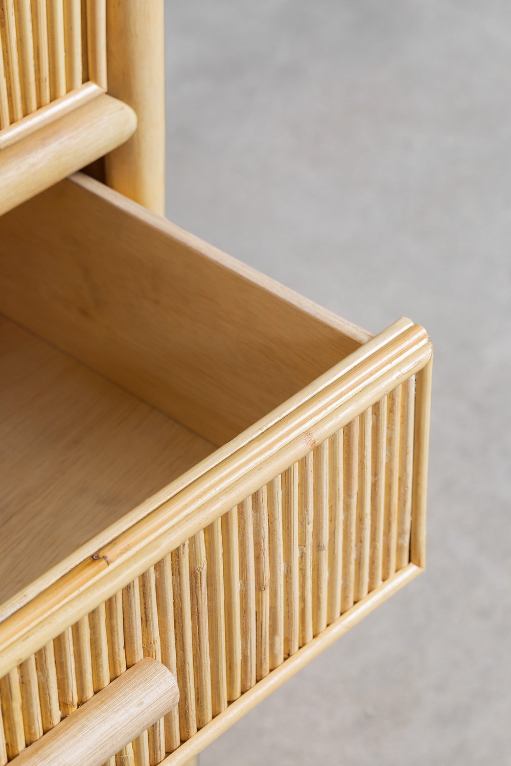 Kommode aus Leiremy Rattan     , Galeriebild 6