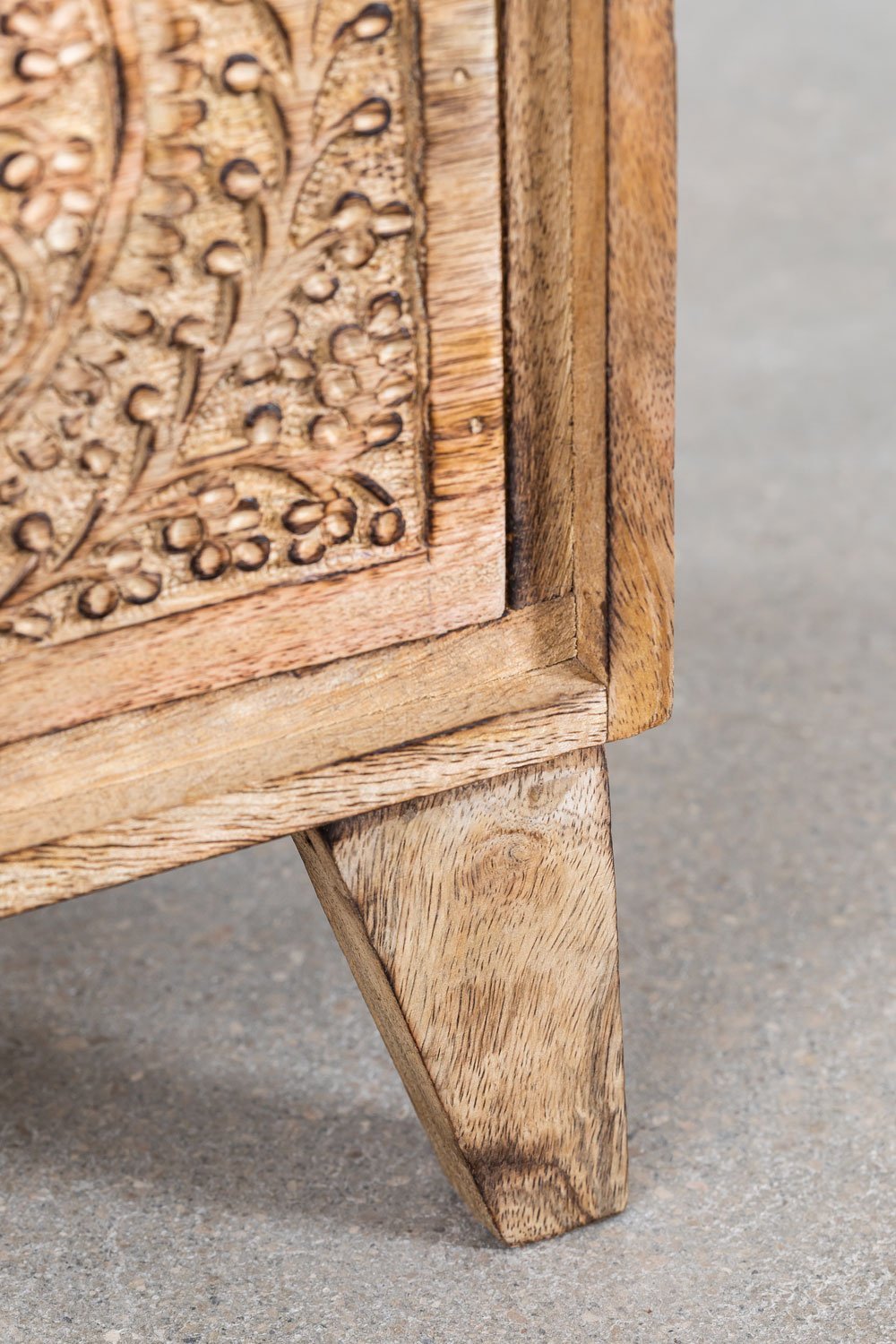 Utara Kommode aus Mangoholz      , Galeriebild 5