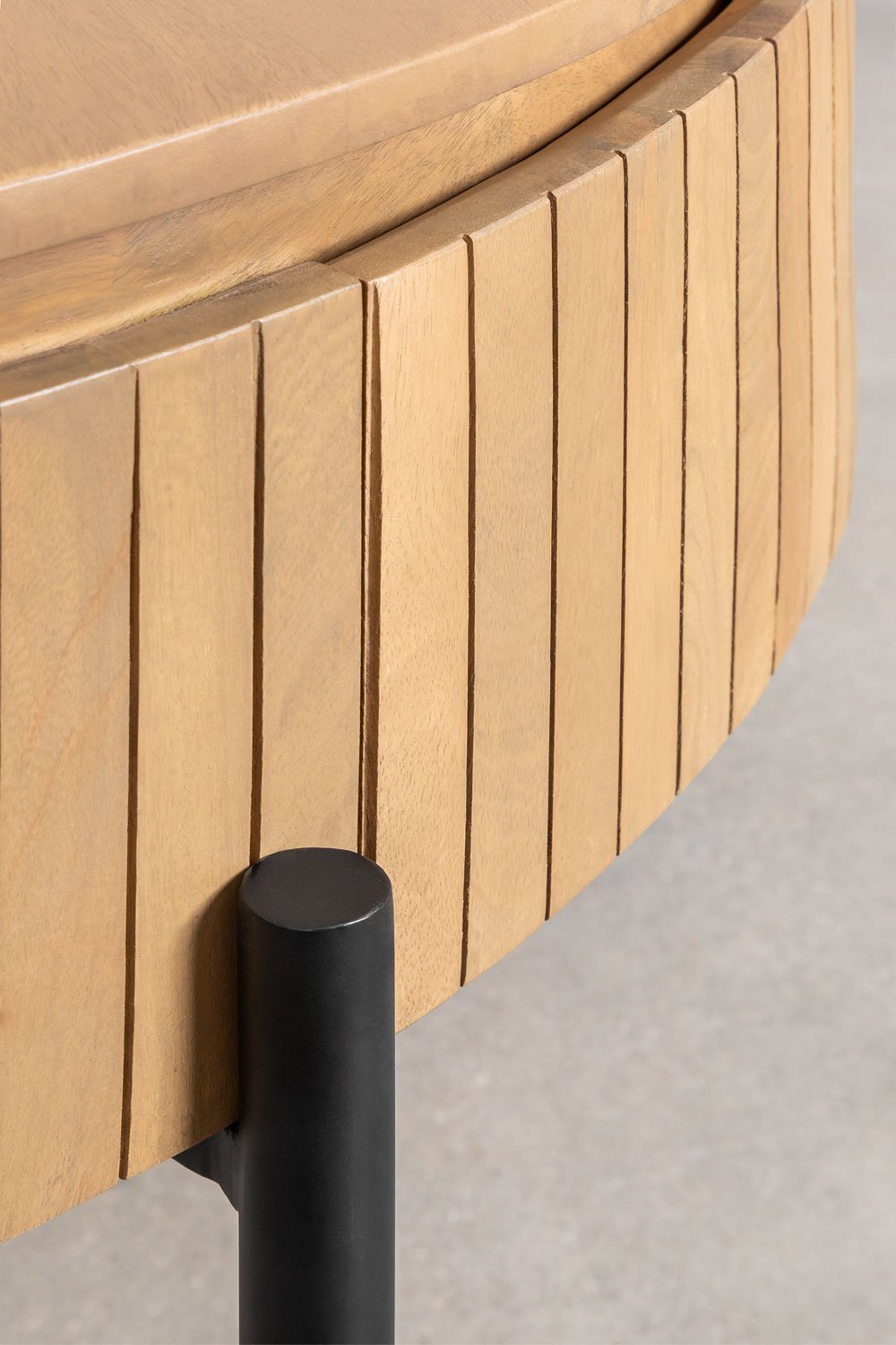 Runder Analis-Couchtisch aus Mangoholz    , Galeriebild 5