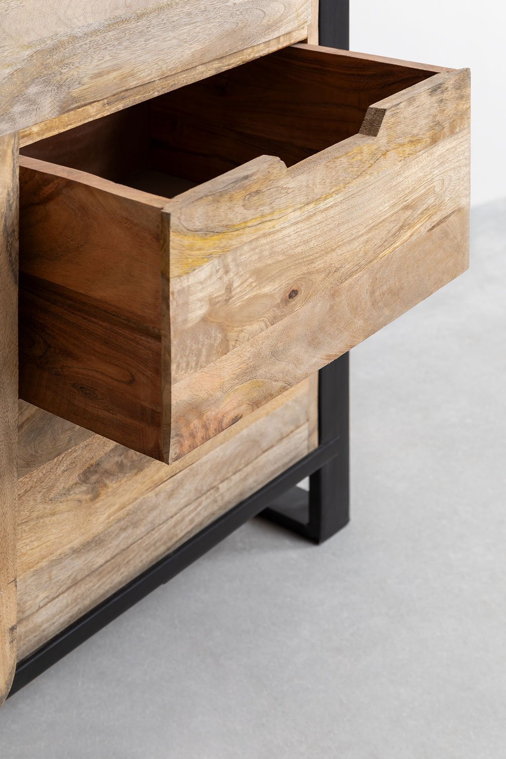 Sideboard aus Mangoholz in Kiefer, Galeriebild 5