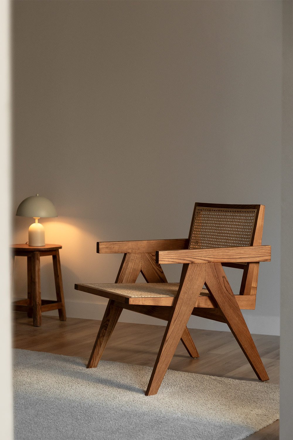 Lali Sessel aus Eschenholz und Rattan mit Armlehnen, Galeriebild 1