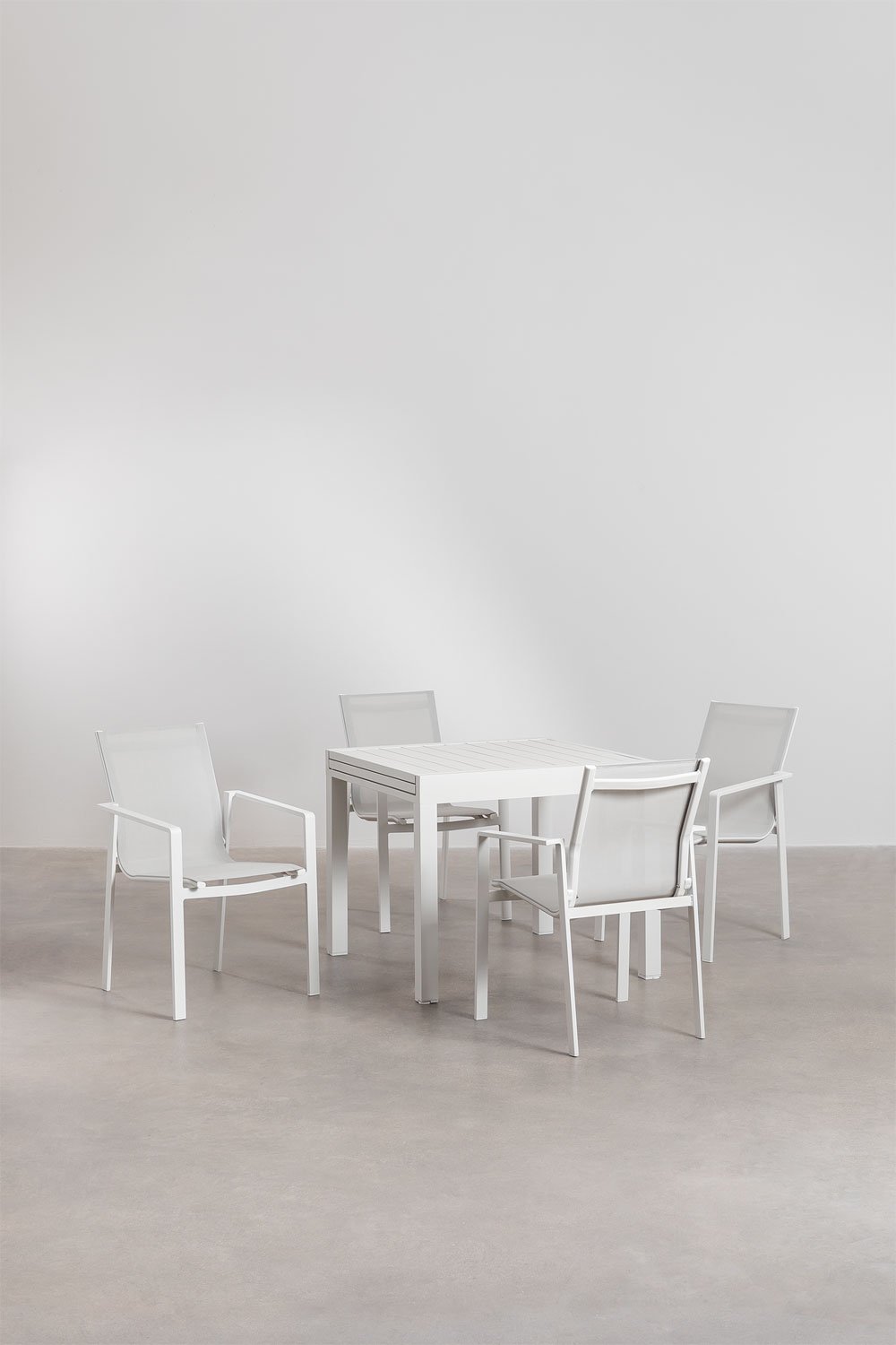 Set aus rechteckigem ausziehbarem Aluminiumtisch (90–180 x 90 cm) Starmi und 4 Eika-Außenstühlen, Galeriebild 2