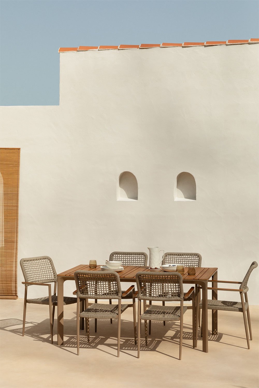 Set aus rechteckigem Tisch Katiana aus Aluminium und Teakholz (160 x 90 cm) und 6 Gartenstühlen aus Aluminium und geflochtenem S, Galeriebild 1