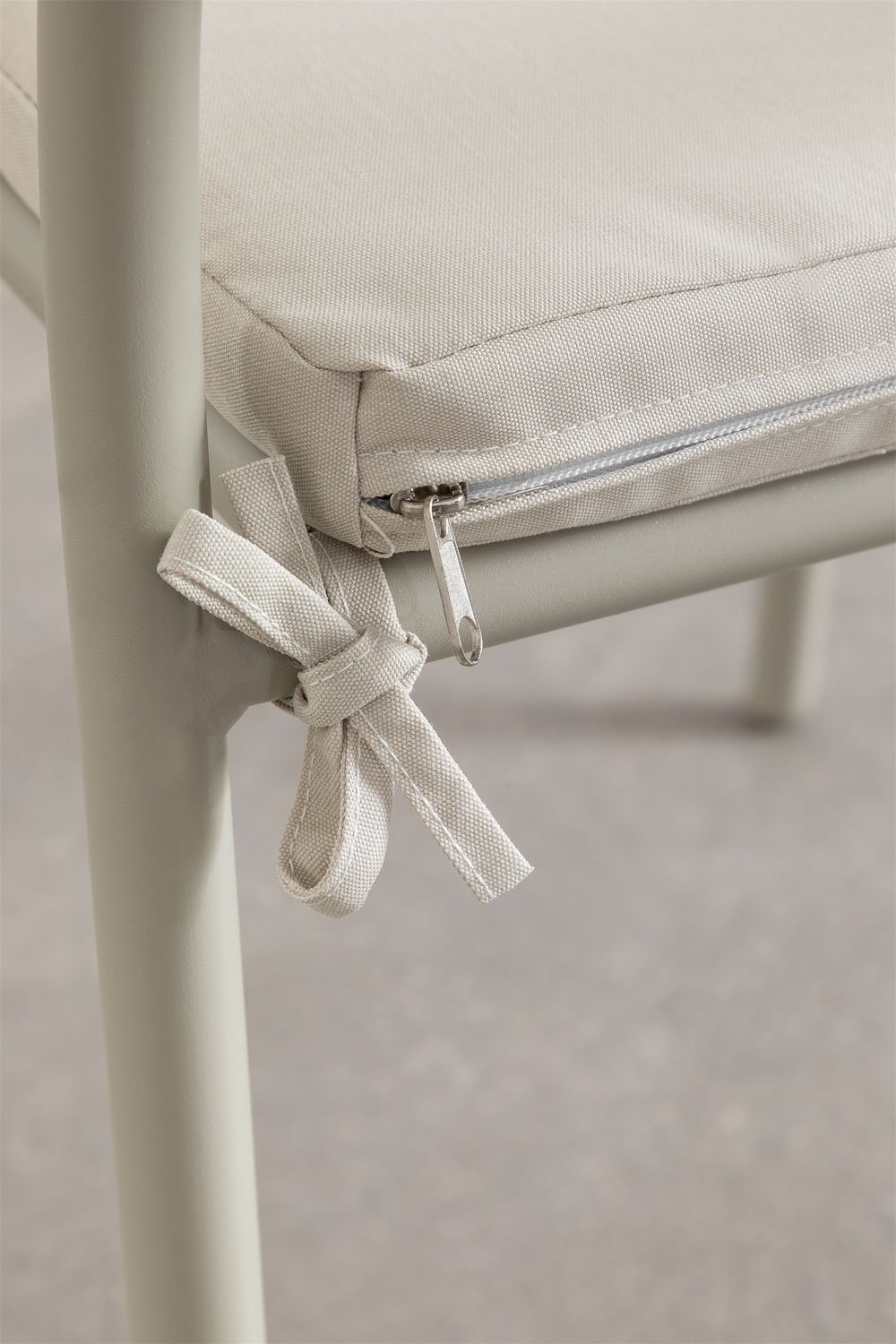 4er-Pack stapelbare Gartenstühle mit Armlehnen aus Aluminium und geflochtenem Seil Arhiza   , Galeriebild 9