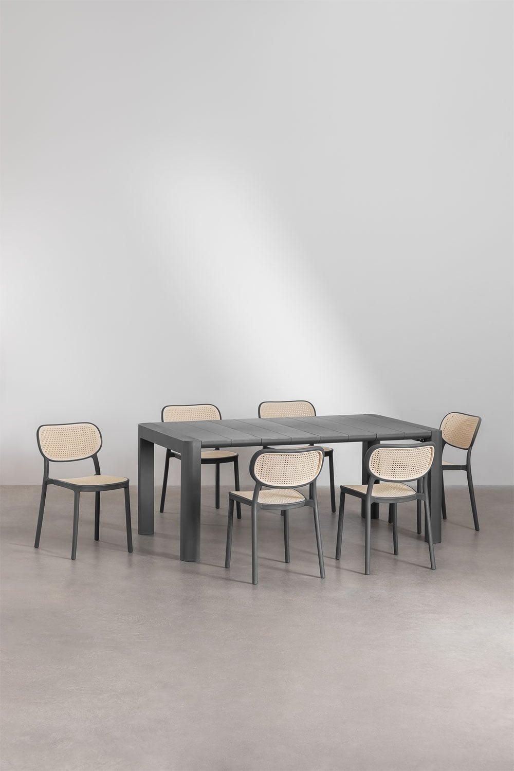 Rechteckiger Esstisch-Set 180x100 cm Arnadine und 6 stapelbare Gartenstühle aus Polypropylen Omara, Galeriebild 3