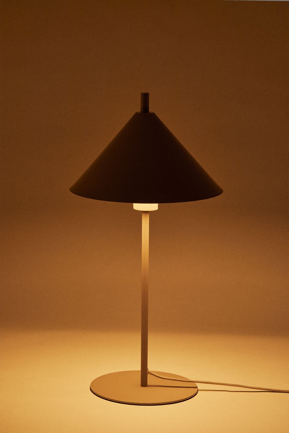 Aziel Tischlampe aus Metall, Galeriebild 3