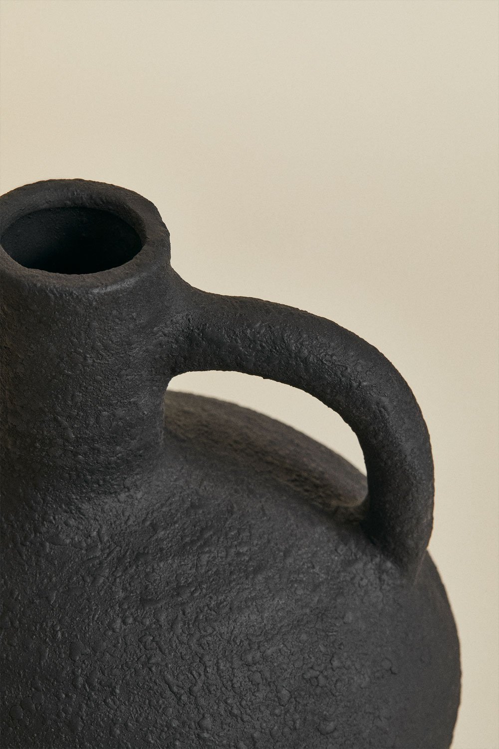 Lirabele Terrakotta-Vase, Galeriebild 5