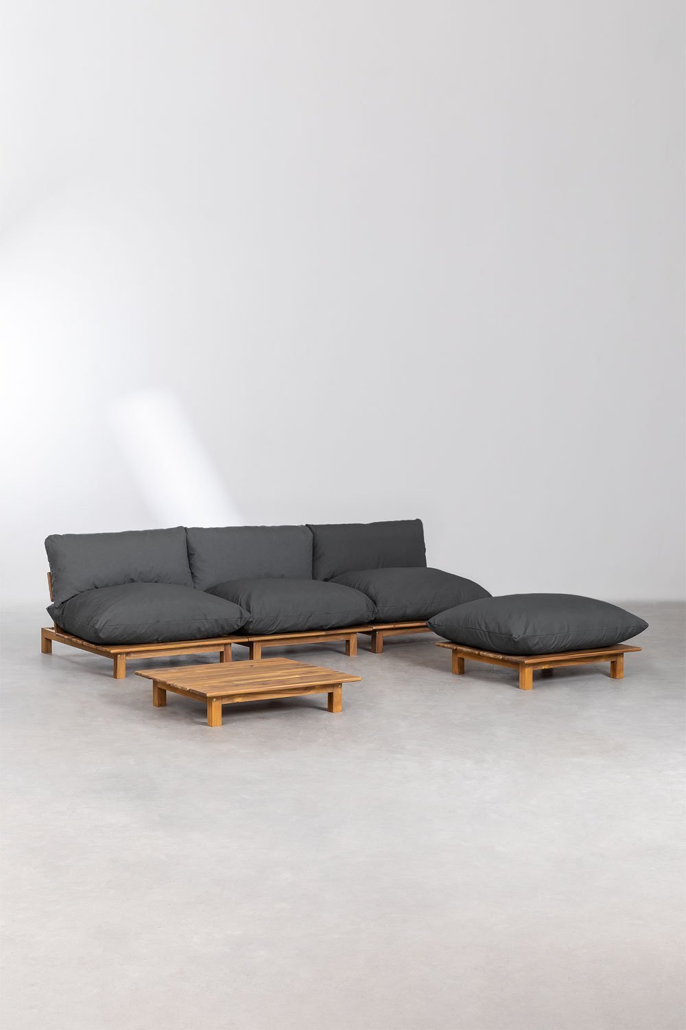 3-teiliges modulares Liegesofa mit Couchtisch und Puff aus Akazienholz Brina, Galeriebild 1