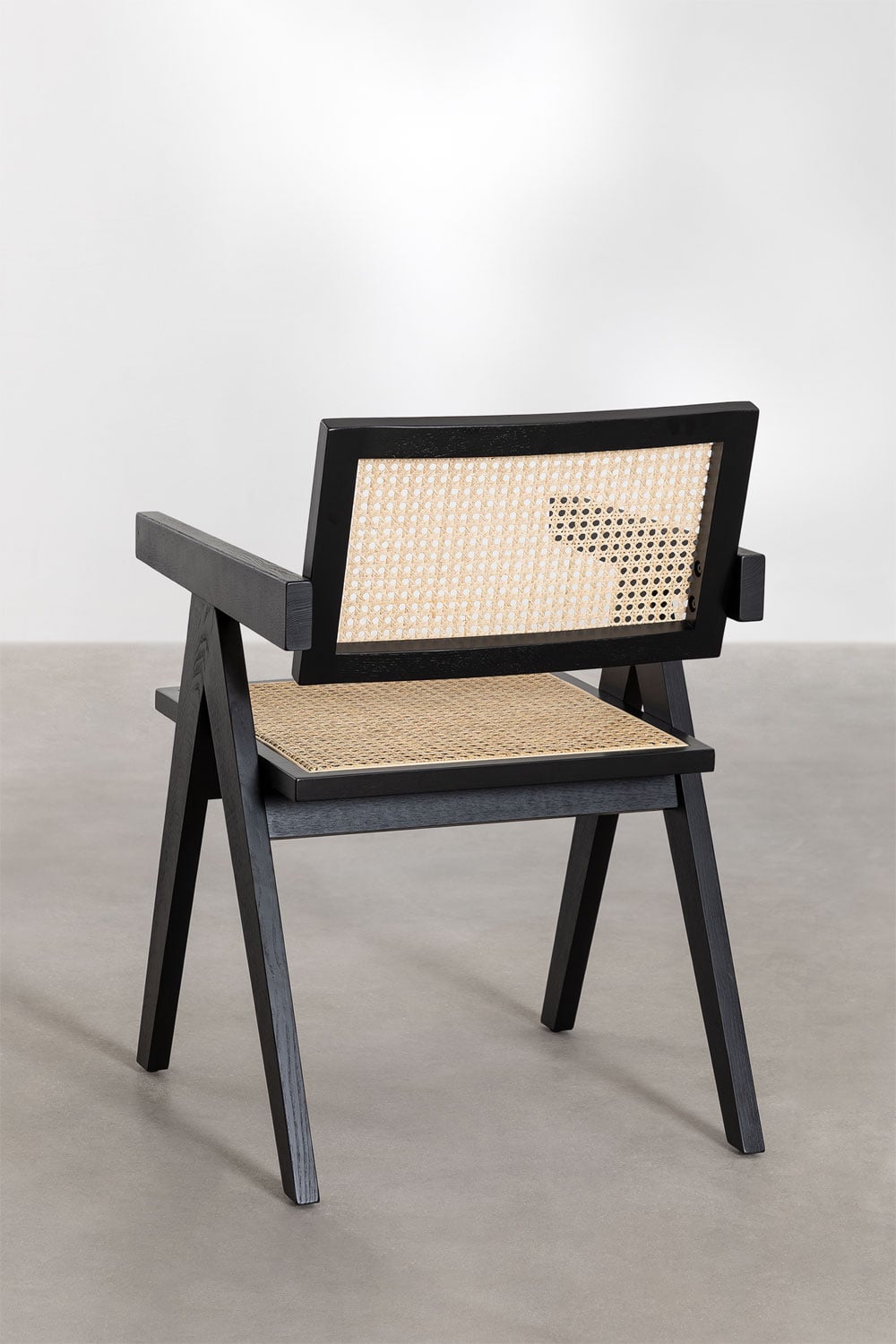 Packung mit 2 Esszimmerstühlen mit Armlehnen aus Eschenholz und Rattan Lali, Galeriebild 3