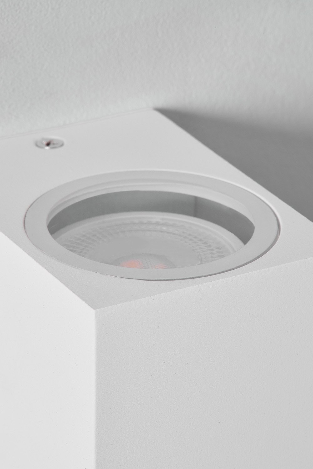 Außenwandleuchte aus Aluminium mit 2 Dolton-Lichtpunkten    , Galeriebild 4