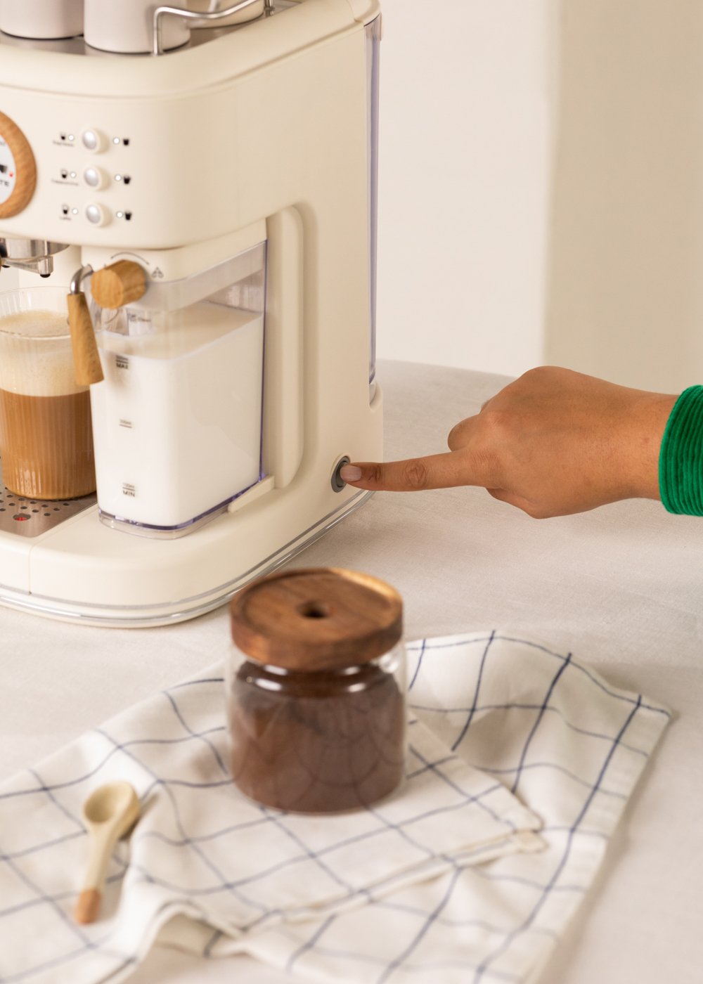 CREATE - THERA RETRO PRO - Halbautomatische Espressomaschine mit 20 bar, Galeriebild 3