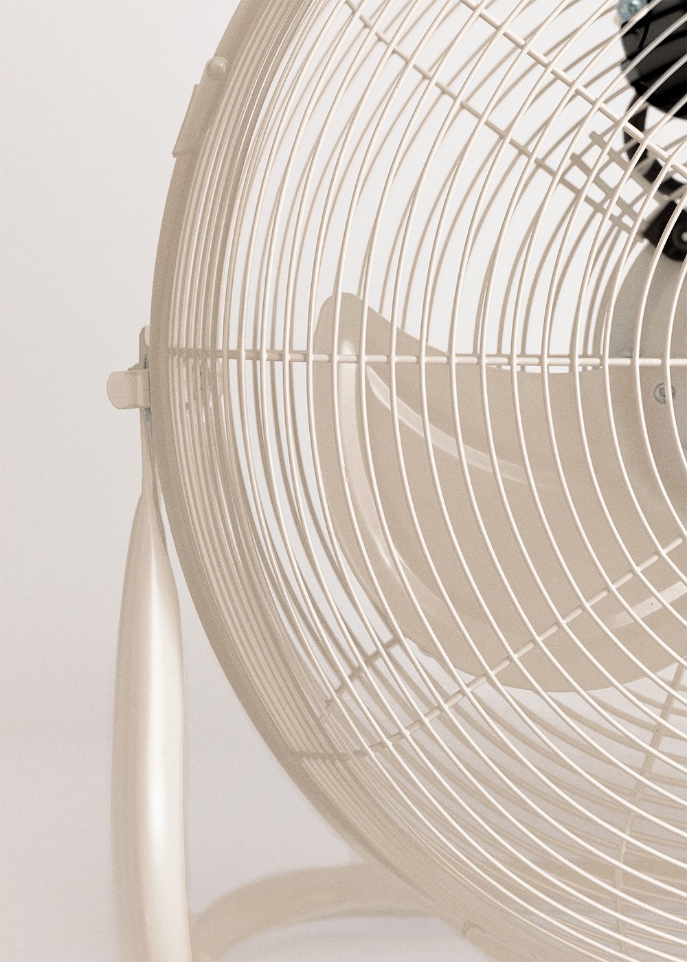 CREATE - AIR FLOOR RETRO - Industrieller Bodenventilator, Galeriebild 6