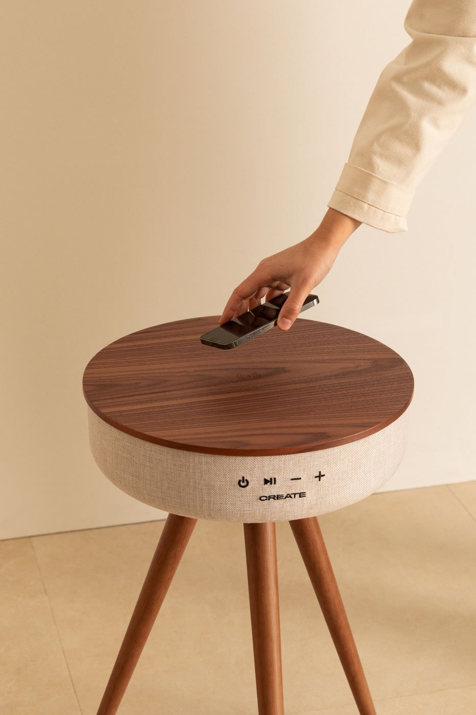 CREATE - SPEAKER TABLE 360 - Tischlautsprecher mit 360°-Rundum-Sound, Bluetooth und kabelloser Ladefunktion, Galeriebild 2