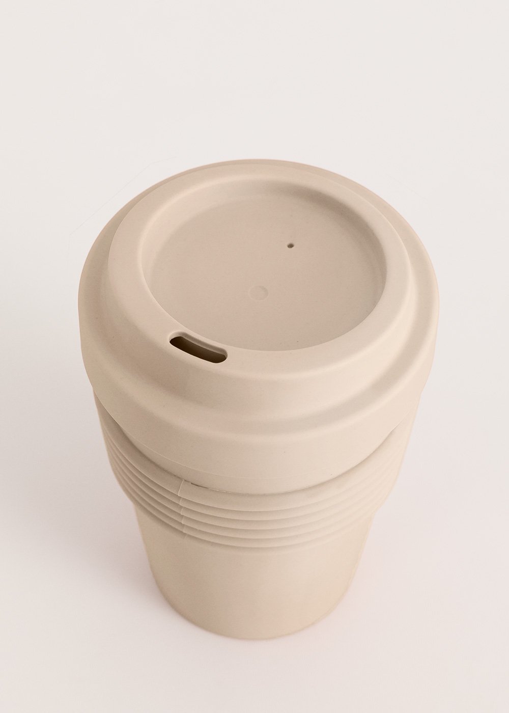 CREATE - KITCHENWARE OUTDOOR ECO - Kaffeetasse aus Recyclingmaterial mit Deckel, Galeriebild 5