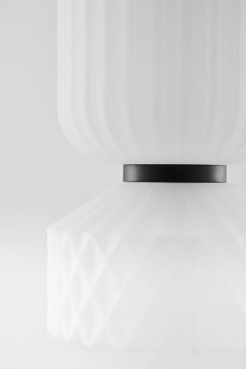 Necsar LED-Deckenleuchte aus Eisen und Glas, Galeriebild 4