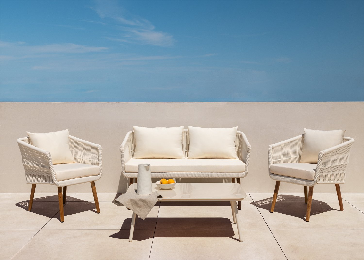 Gartenset mit 2-Sitzer-Sofa und 2 Sesseln aus Akazienholz und geflochtenem Seil im Barker-Stil, Galeriebild 1