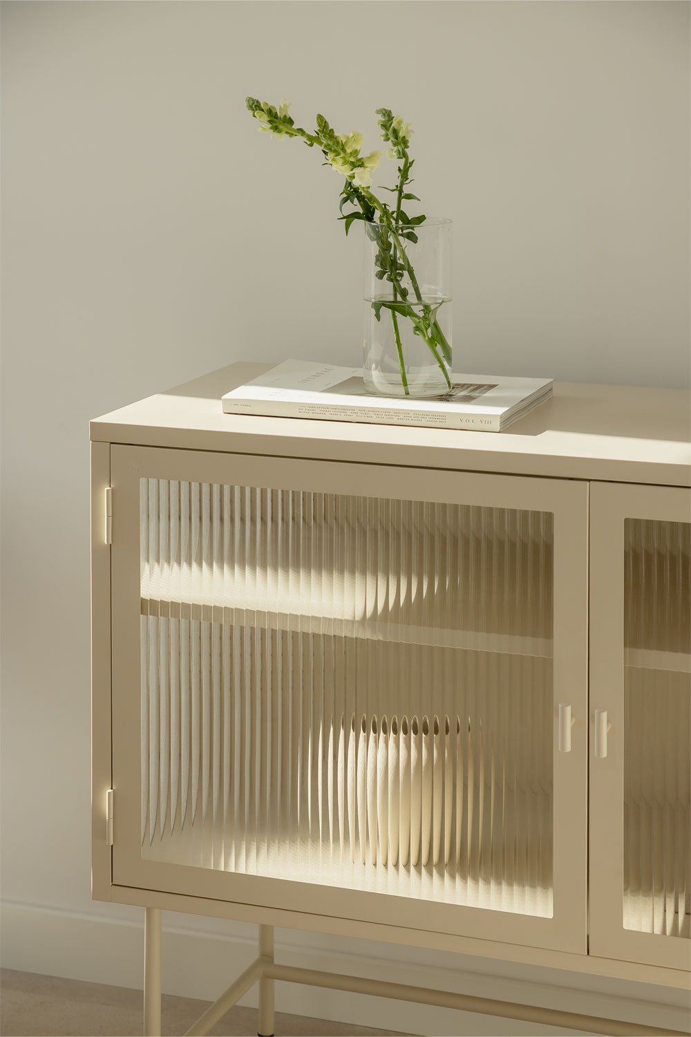 Paoline-Sideboard aus Stahl und Glas, Galeriebild 2