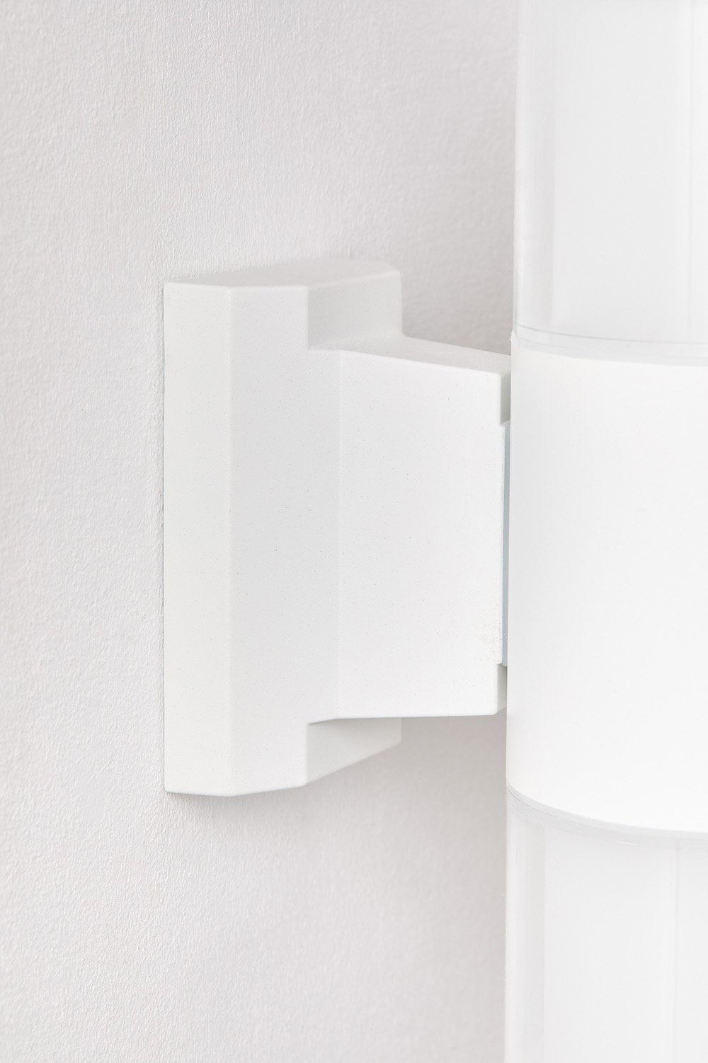 LED-Außenwandleuchte aus Aluminium mit 2 Fialon-Lichtpunkten   , Galeriebild 4