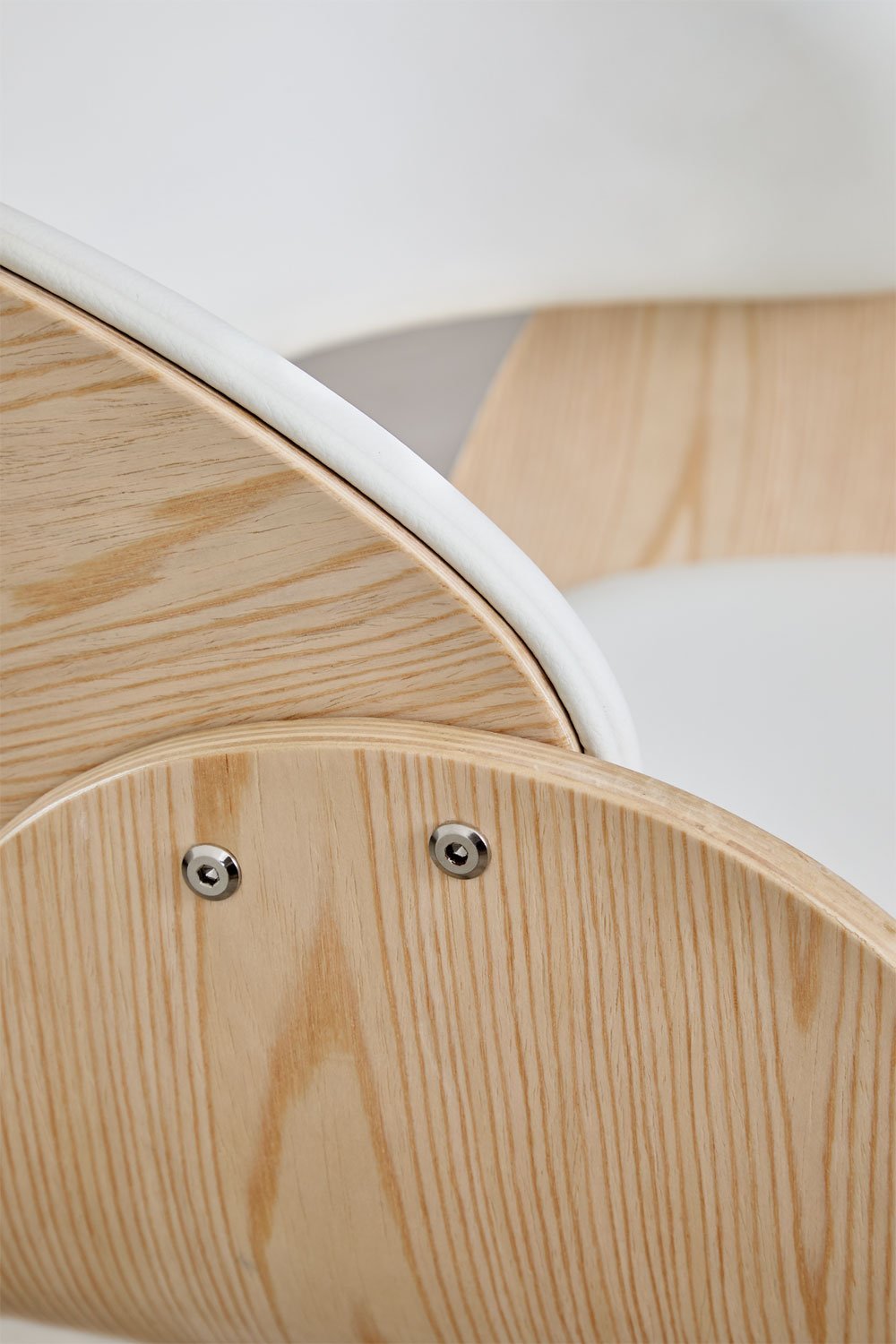 Schreibtischstuhl auf Rollen aus Holz und Kunstleder Lorete, Galeriebild 6