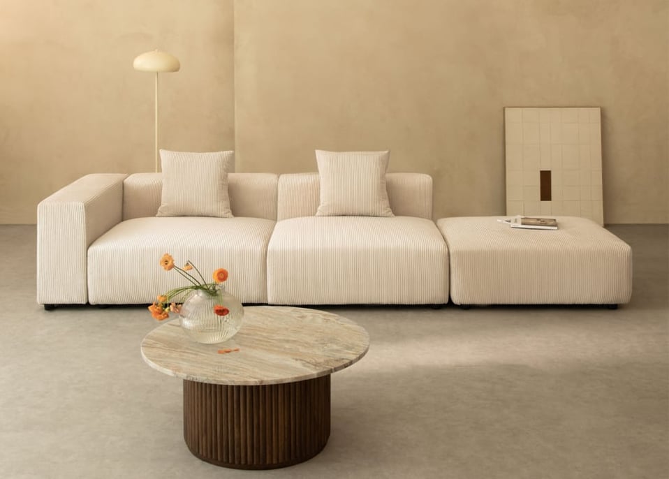 2-teiliges modulares Ecksofa mit hohem Armlehnen und Hocker ↔︎345 cm Bruna - Kord Beige Leinen