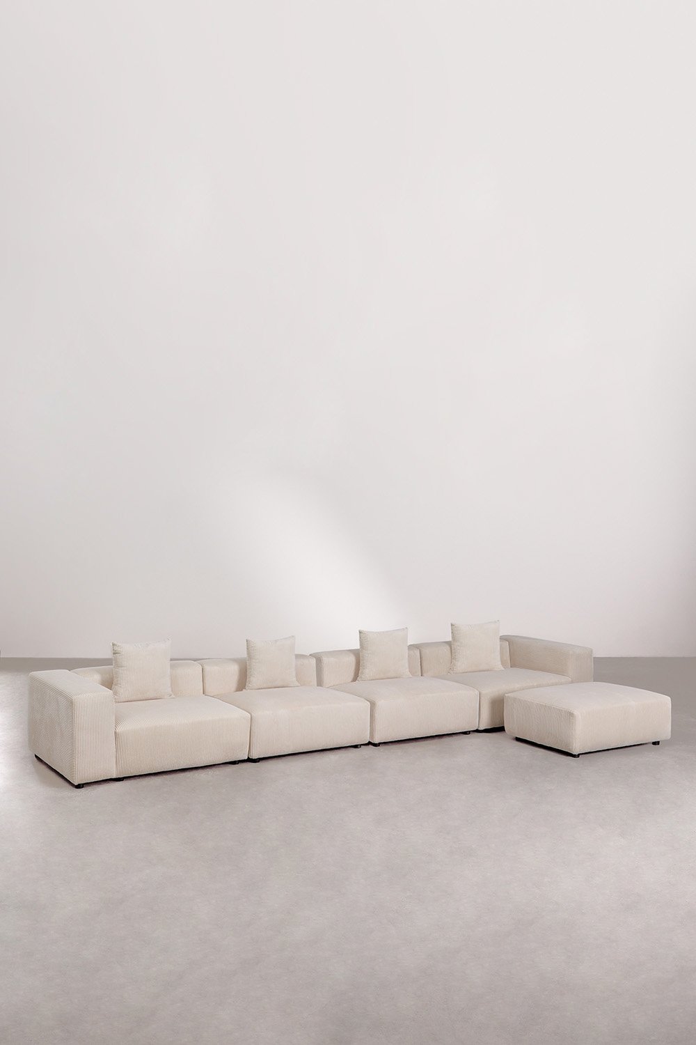 Modulares 4-Sitzer-Sofa mit hoher Armlehne und Hocker (↔︎480 cm) Bruna, Galeriebild 1